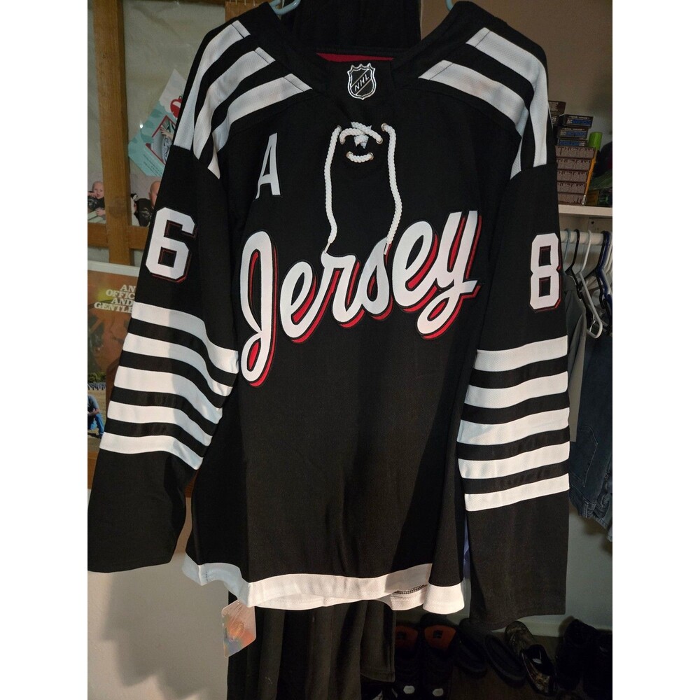 NWT New Jersey Devils #86 Hughes Black Hockey Stitched Jersey Size 56*Beautiful